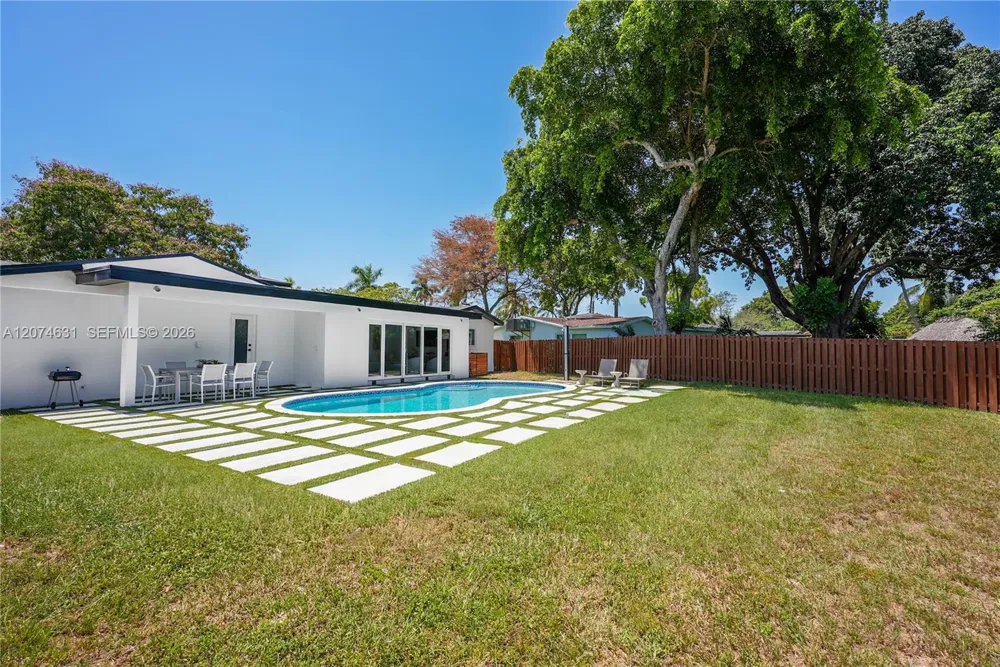 4801 Tyler St Hollywood, FL 33021