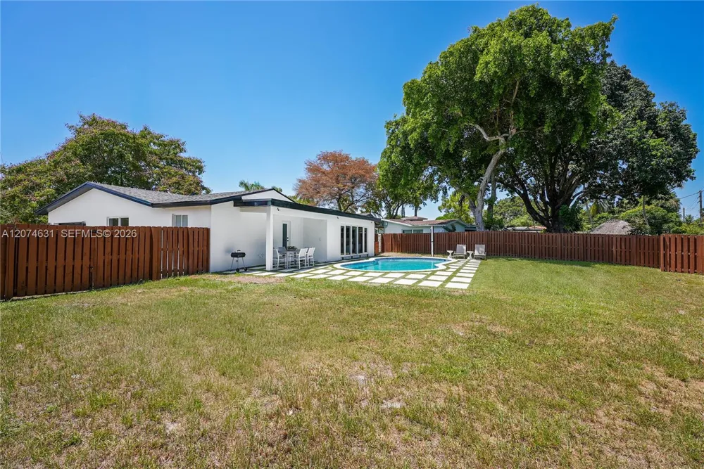 4801 Tyler St Hollywood, FL 33021