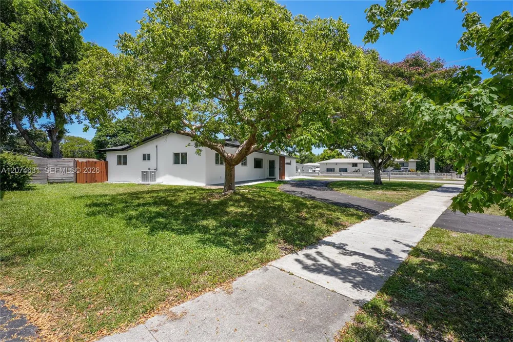 4801 Tyler St Hollywood, FL 33021