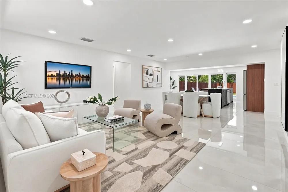 4801 Tyler St Hollywood, FL 33021