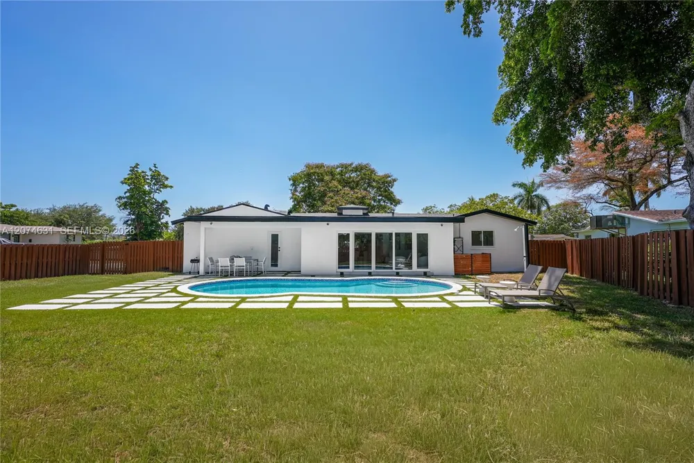 4801 Tyler St Hollywood, FL 33021
