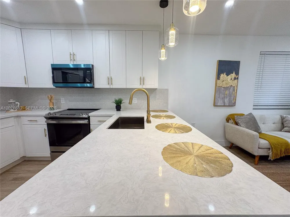 2534 NW 51st Ter Miami, FL 33142