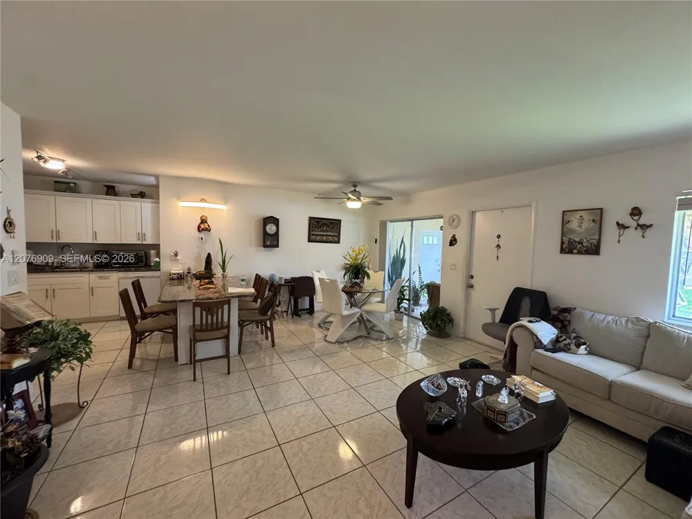 5773 La Pinata Blvd #A-1 Green Acres, FL 33463