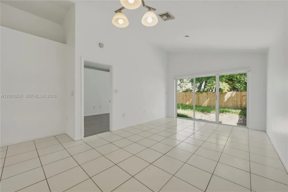 15969 SW 2nd St Sunrise, FL 33326
