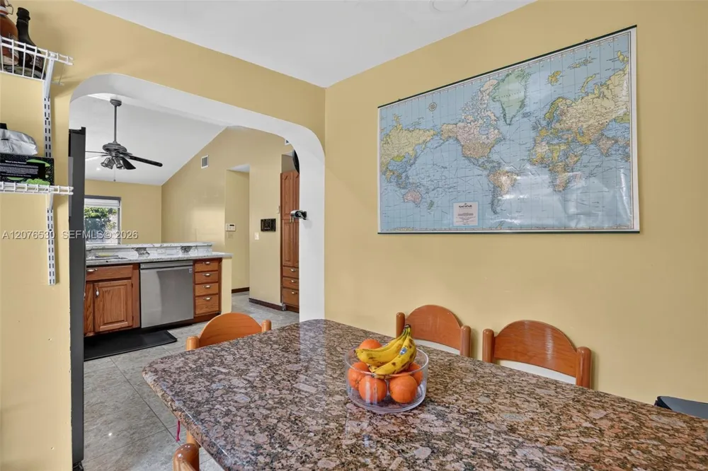 15660 SW 152nd Pl Miami, FL 33187