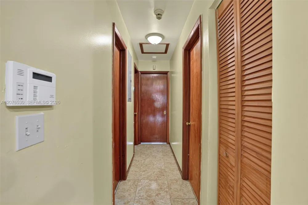 15660 SW 152nd Pl Miami, FL 33187