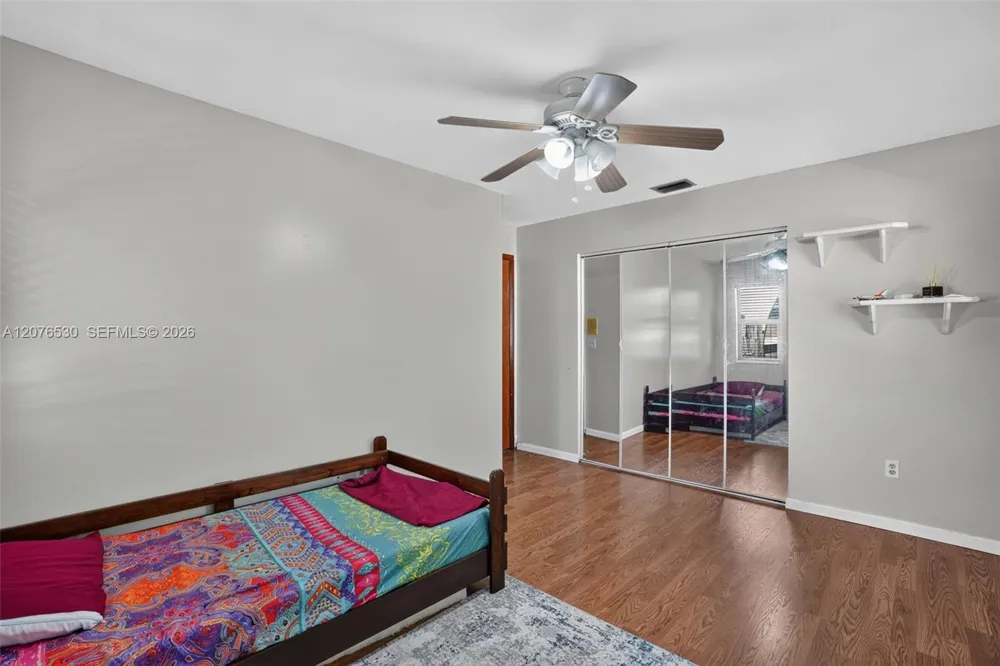15660 SW 152nd Pl Miami, FL 33187