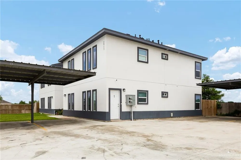 2908 E Israel Avenue Alton, TX 78573