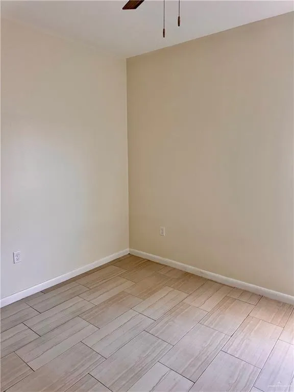 2908 E Israel Avenue Alton, TX 78573