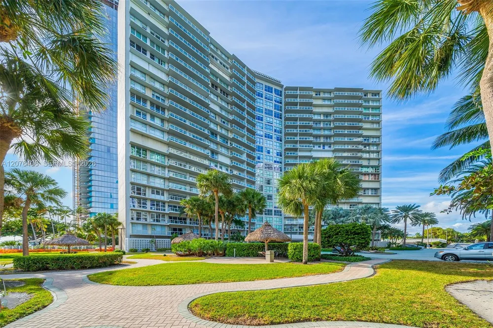2451 Brickell Ave #2T Miami, FL 33129