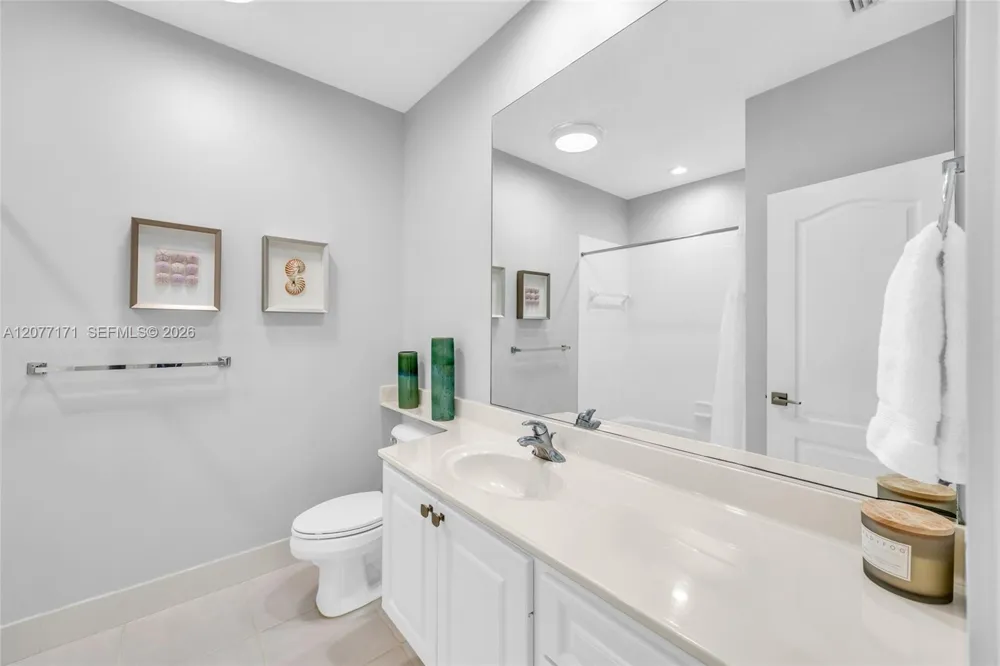 418 Capistrano Dr Palm Beach Gardens, FL 33410