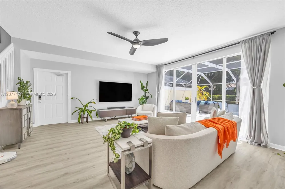 418 Capistrano Dr Palm Beach Gardens, FL 33410