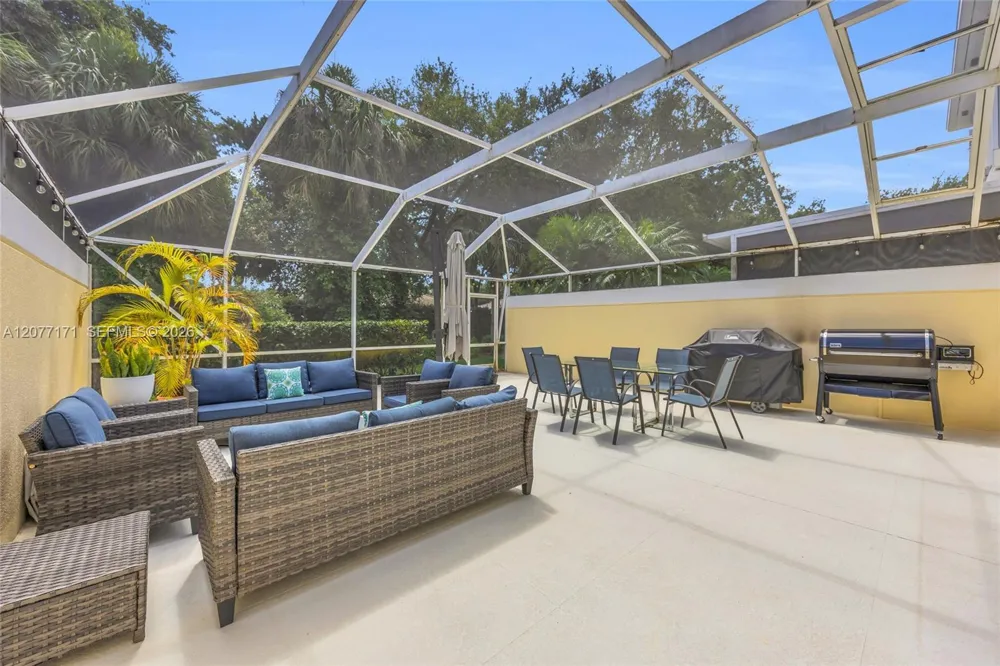 418 Capistrano Dr Palm Beach Gardens, FL 33410