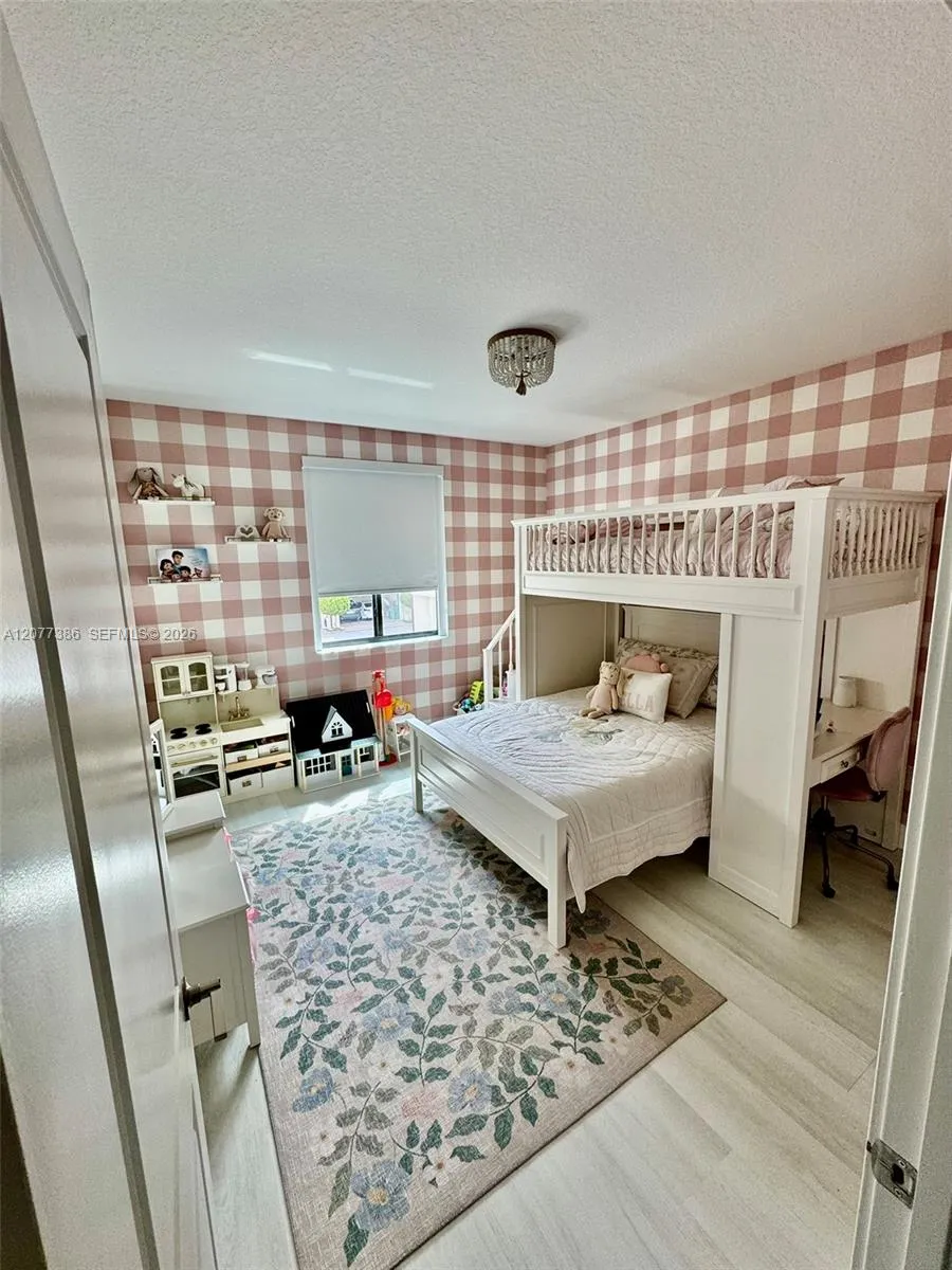 4867 NW 84th Ave Doral, FL 33166