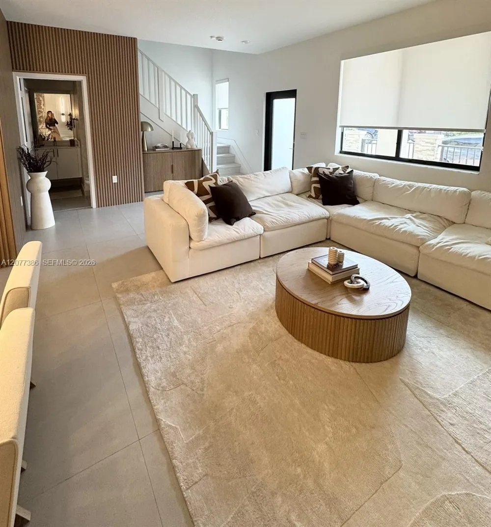 4867 NW 84th Ave Doral, FL 33166