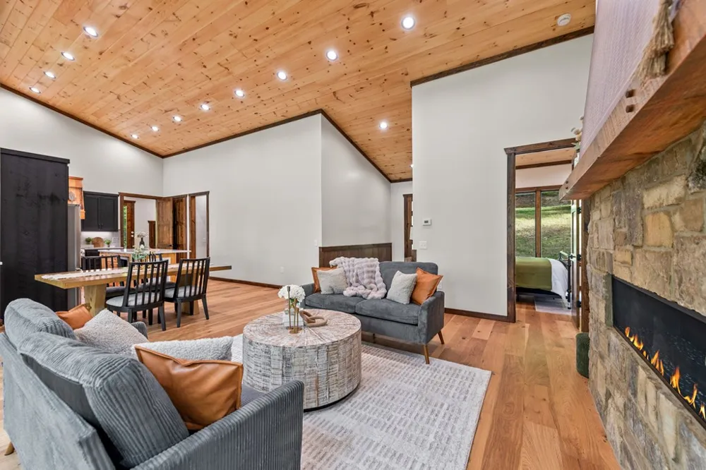 42 Rolling Rapids Blue Ridge, GA 30513