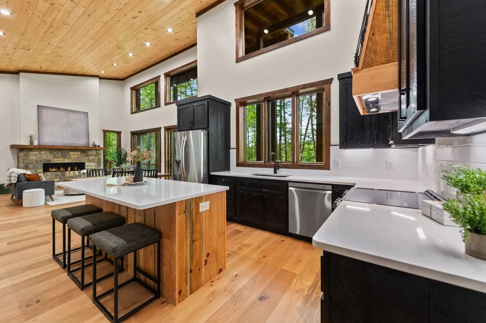 42 Rolling Rapids Blue Ridge, GA 30513