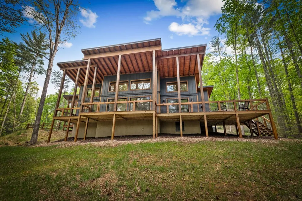 42 Rolling Rapids Blue Ridge, GA 30513