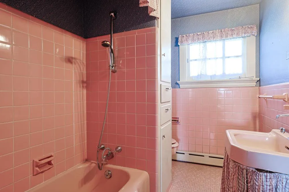 206 W Main Street Tipp City, OH 45371