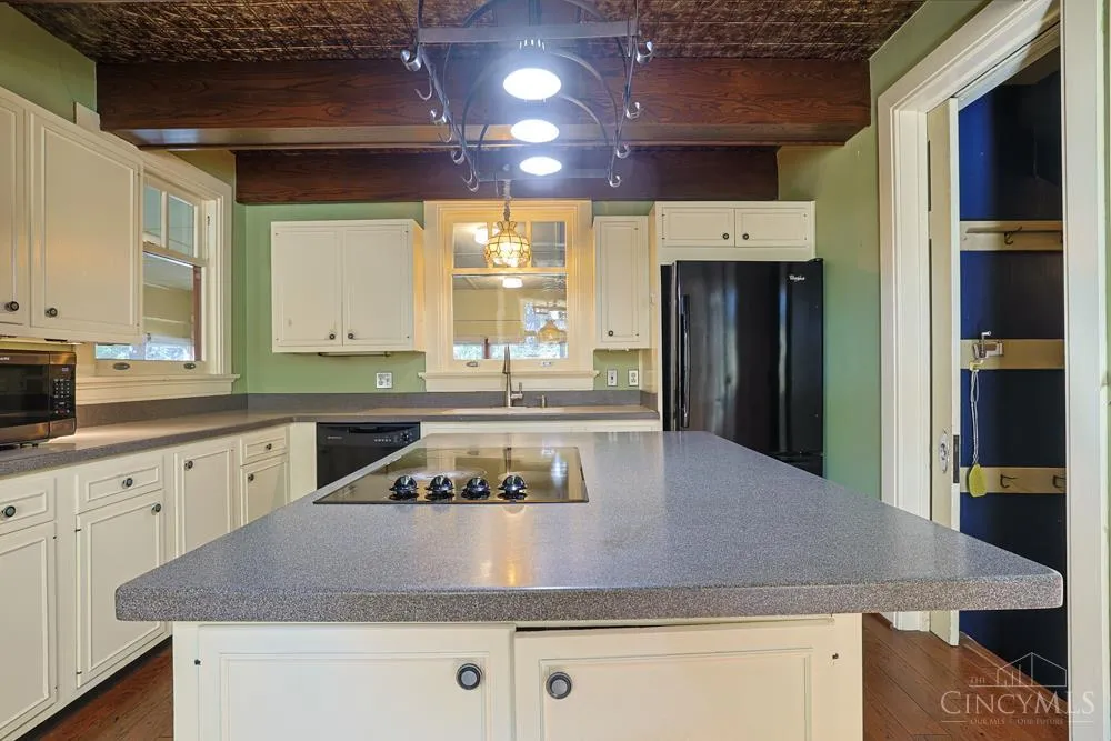 206 W Main Street Tipp City, OH 45371