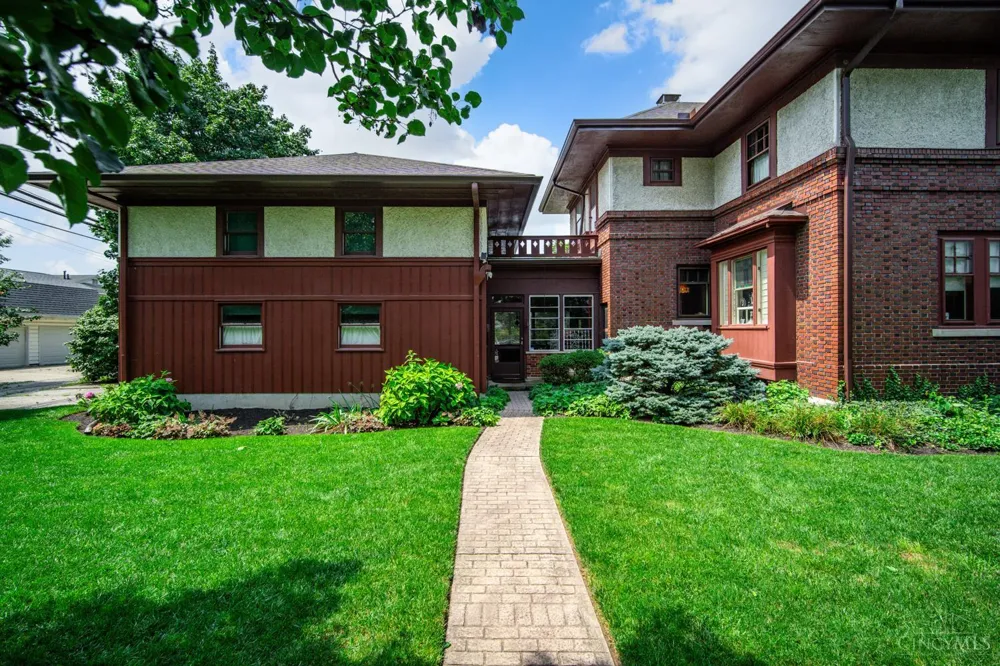 206 W Main Street Tipp City, OH 45371