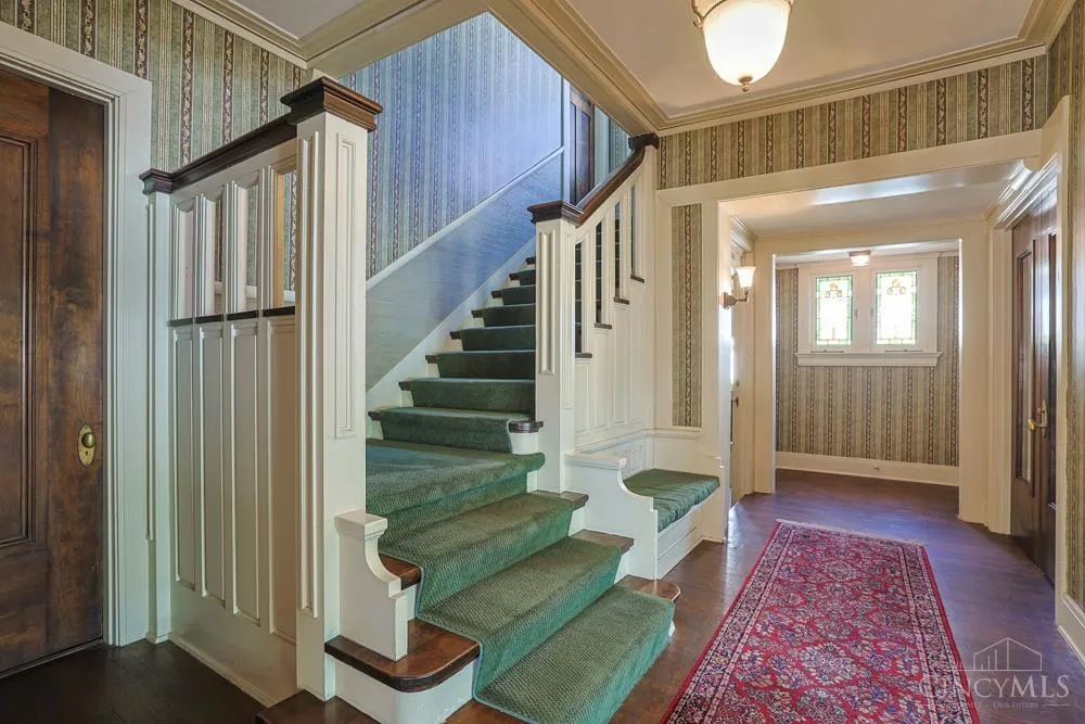 206 W Main Street Tipp City, OH 45371