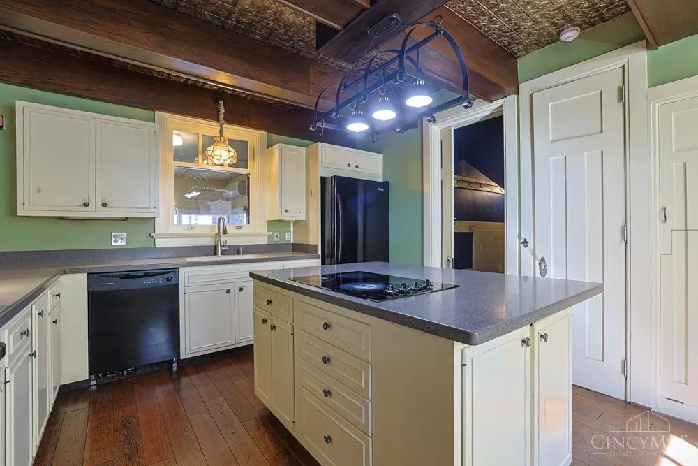 206 W Main Street Tipp City, OH 45371