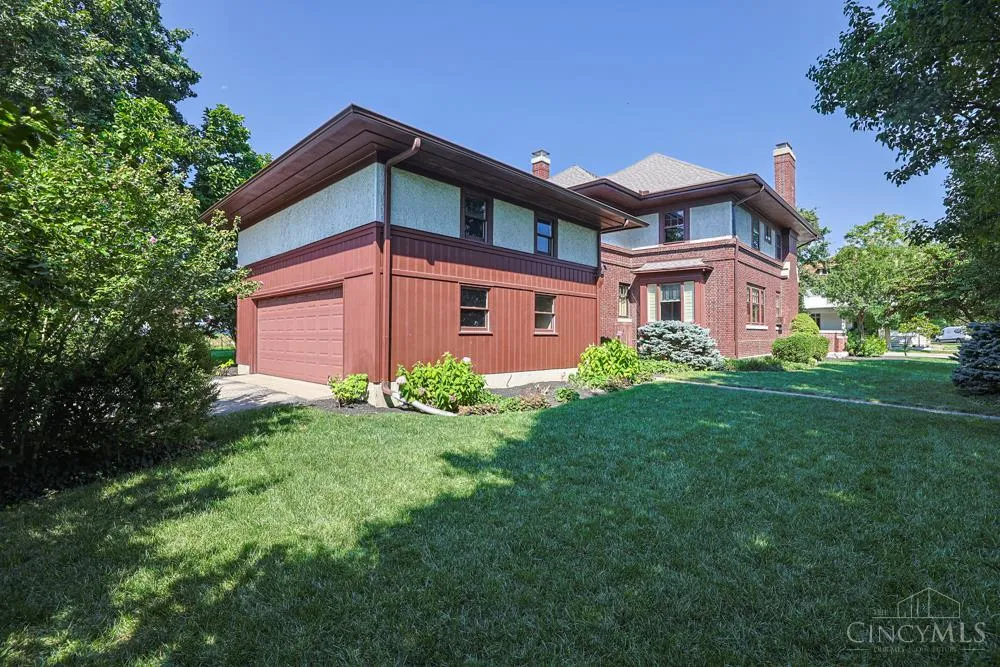 206 W Main Street Tipp City, OH 45371