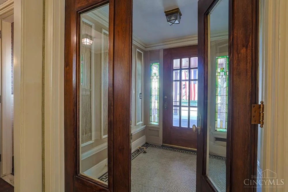 206 W Main Street Tipp City, OH 45371