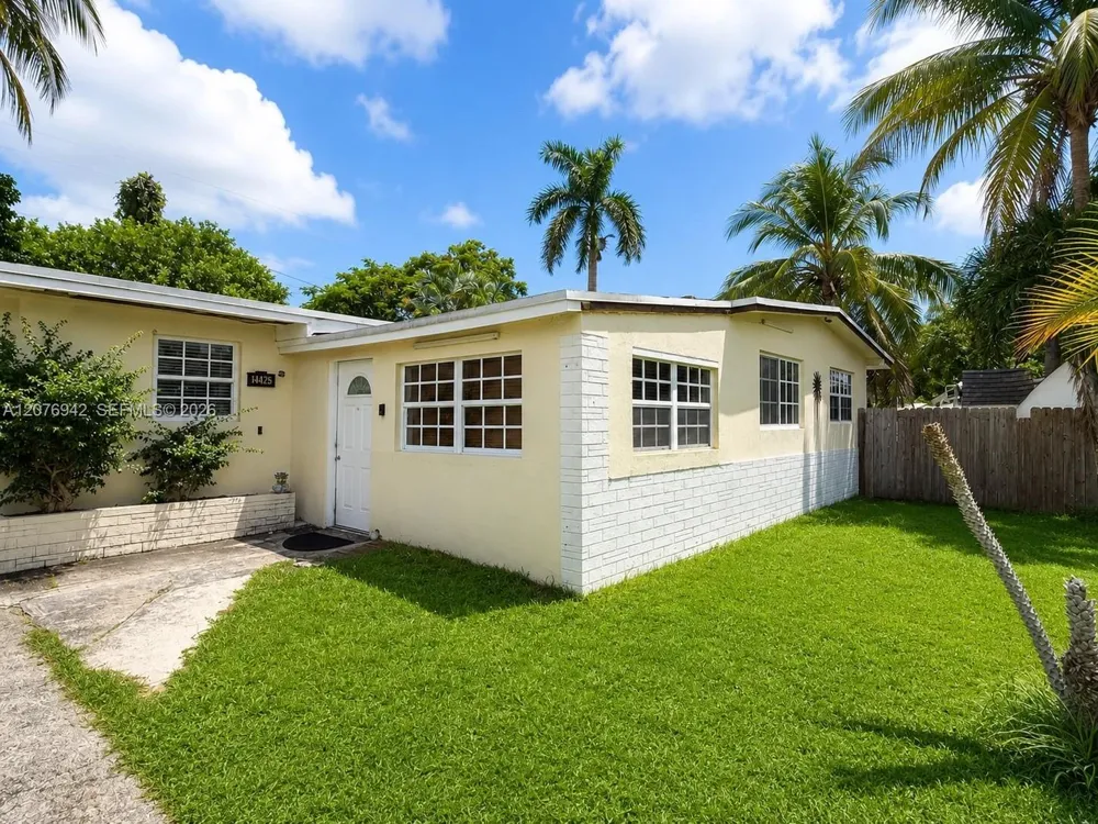 15465 SW 298th Ter Homestead, FL 33033