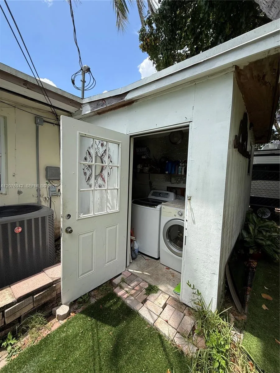15465 SW 298th Ter Homestead, FL 33033