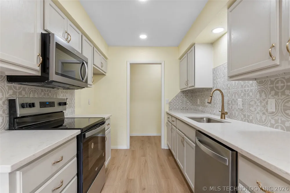 3227 S Allegheny Avenue Tulsa, OK 74135