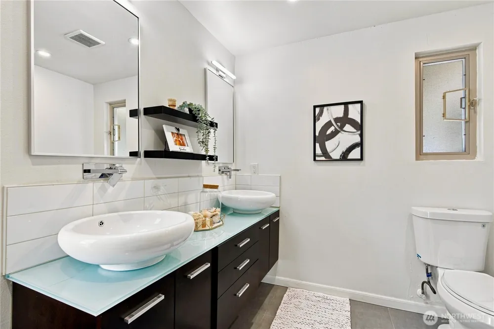 17921 NE 27th Street Redmond, WA 98052