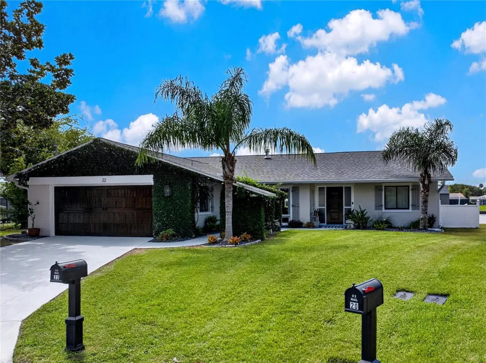 22 COTTONTON COURT Palm Coast, FL 32137