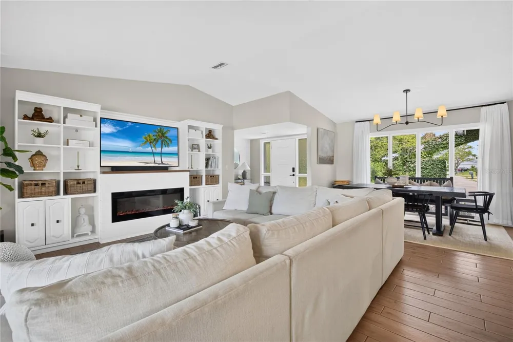 22 COTTONTON COURT Palm Coast, FL 32137