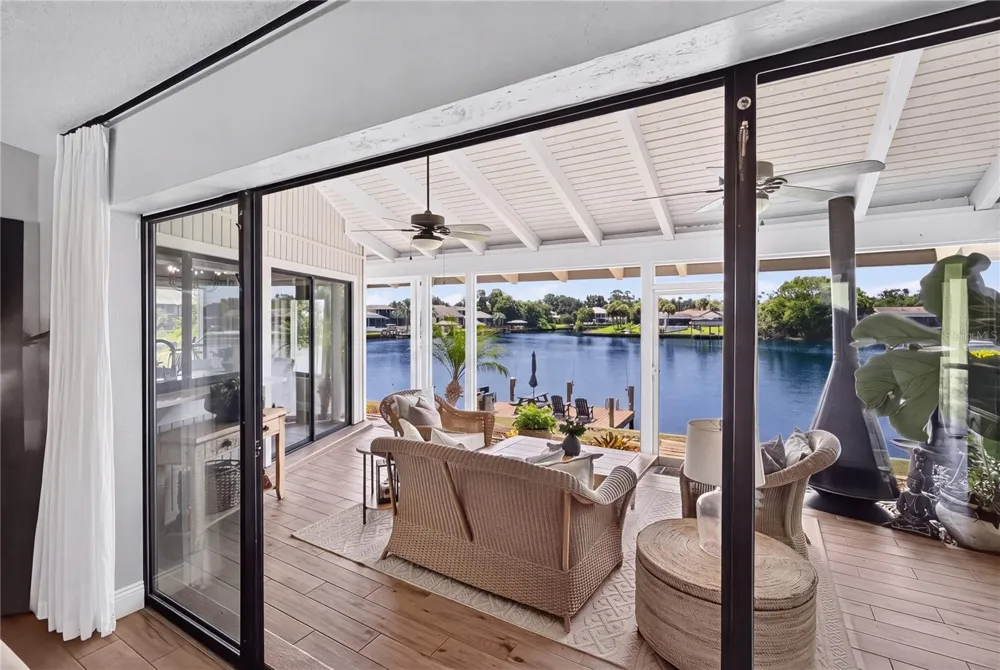22 COTTONTON COURT Palm Coast, FL 32137