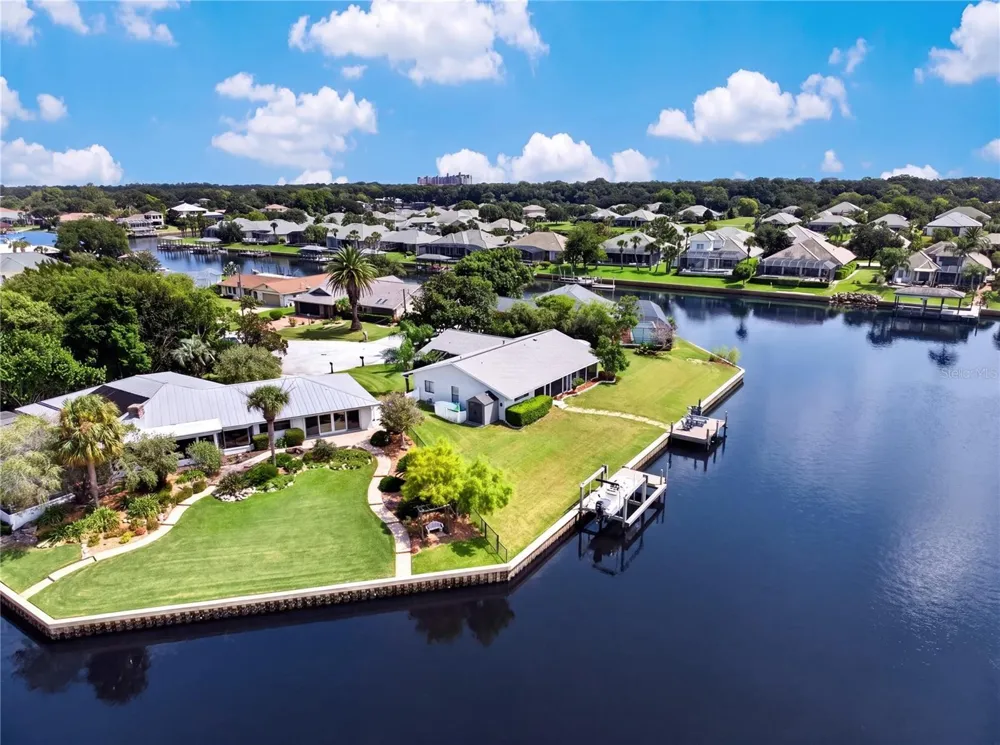 22 COTTONTON COURT Palm Coast, FL 32137