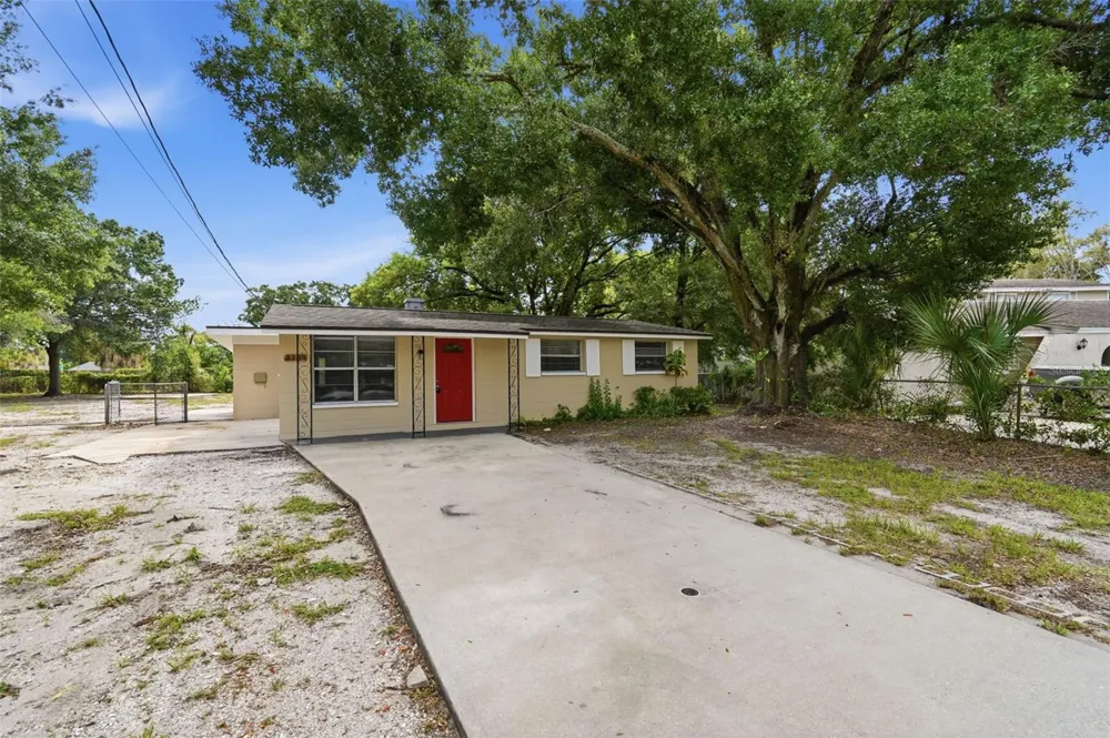 3209 45TH STREET Tampa, FL 33605
