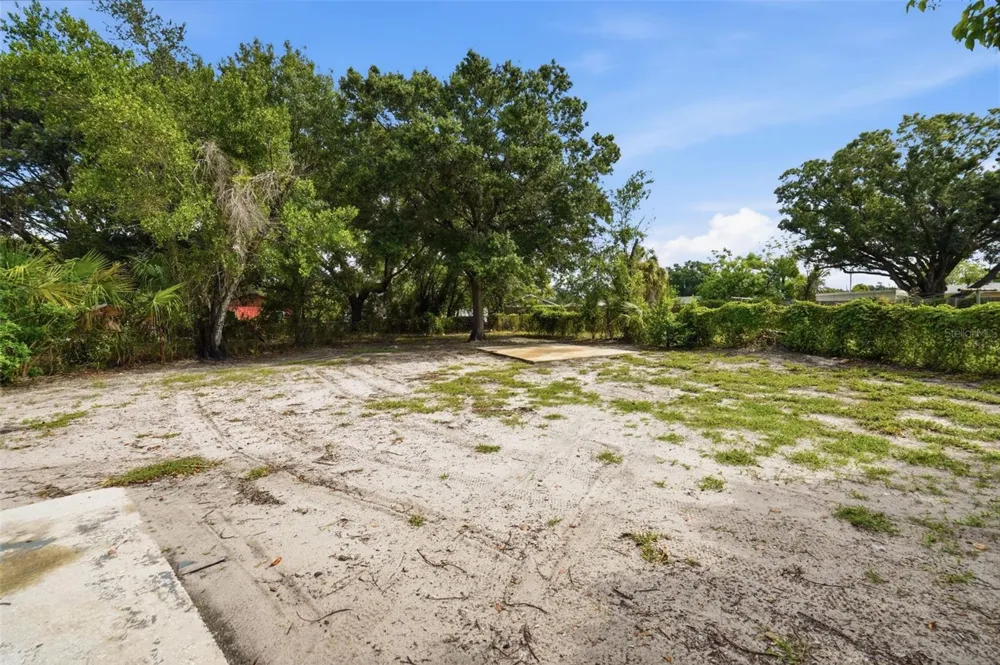 3209 45TH STREET Tampa, FL 33605