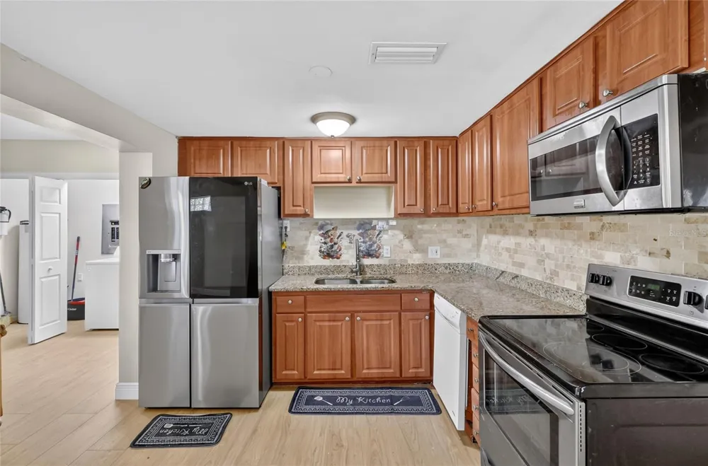3104 STEWART STREET Lakeland, FL 33803