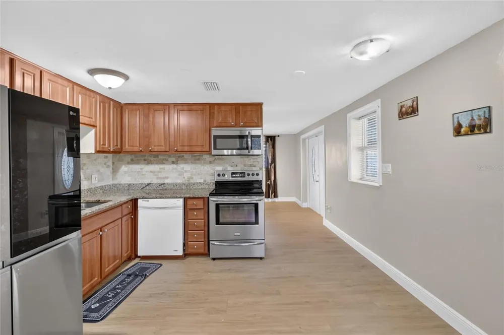 3104 STEWART STREET Lakeland, FL 33803