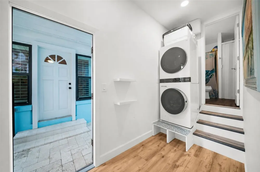 751 MANDALAY AVENUE Clearwater Beach, FL 33767