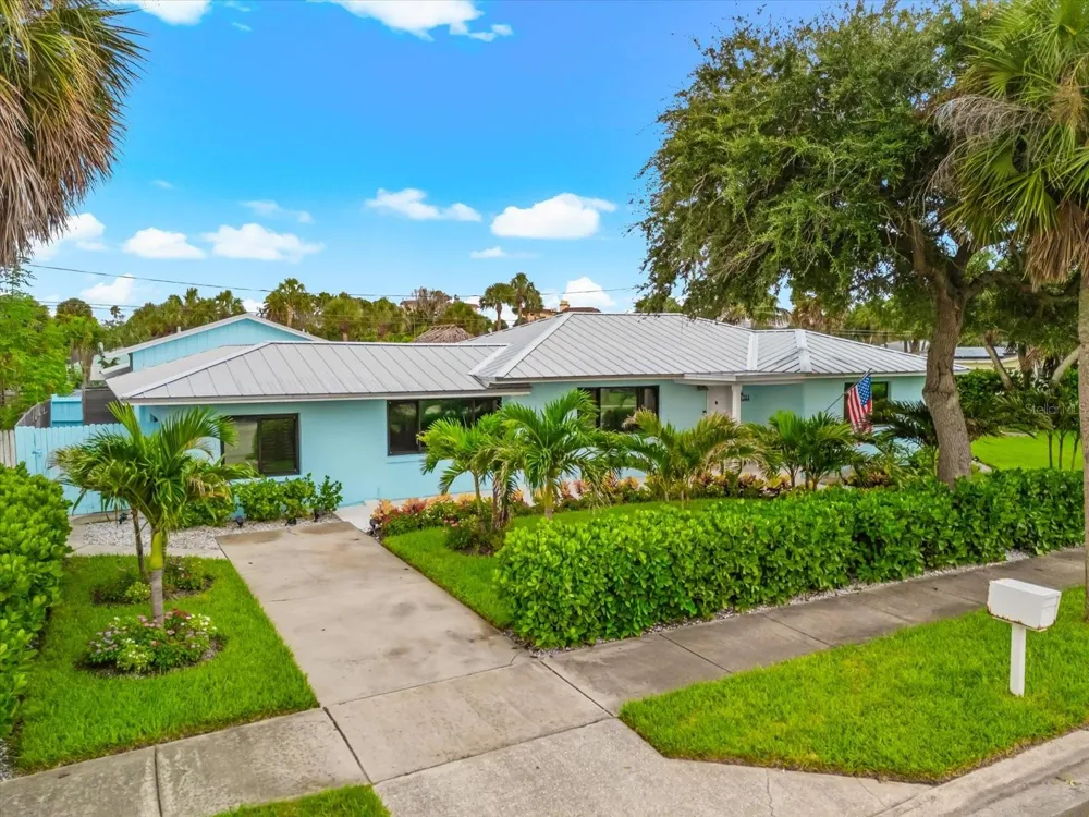 751 MANDALAY AVENUE Clearwater Beach, FL 33767