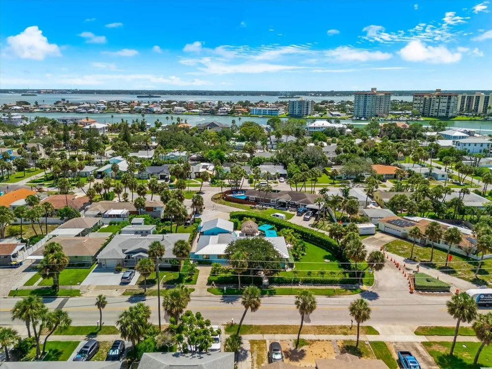 751 MANDALAY AVENUE Clearwater Beach, FL 33767