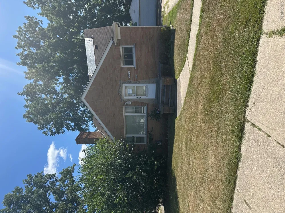 24991 Joy Road Dearborn Heights City, MI 48127