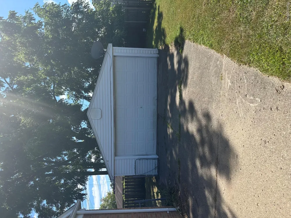 24991 Joy Road Dearborn Heights City, MI 48127