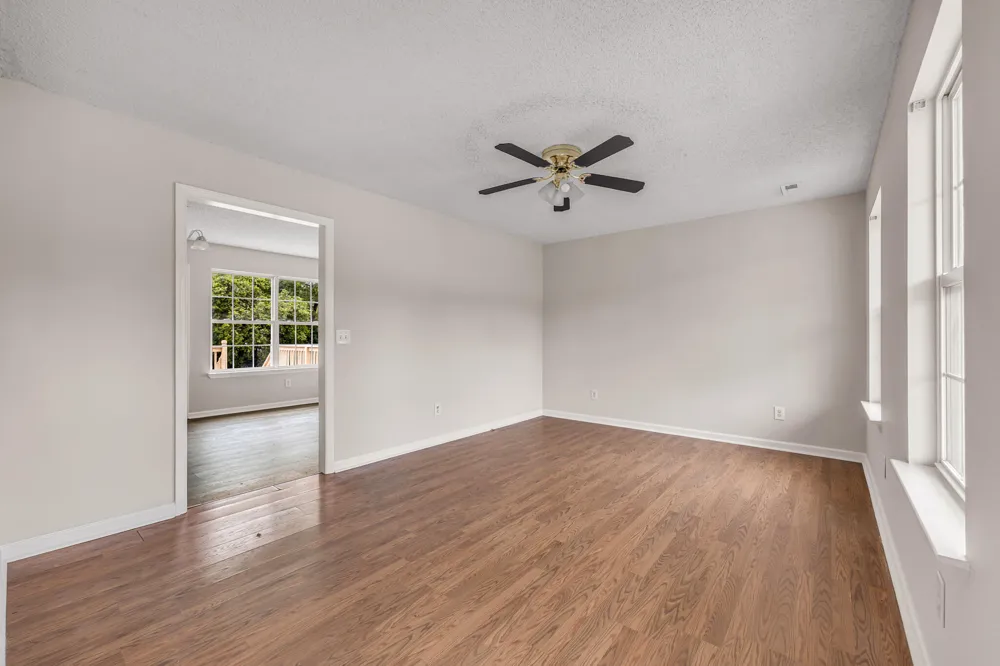 129 Apple Valley Court NE Charleston, TN 37310