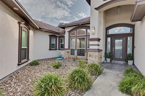 5701 Bella Di Giorno Drive