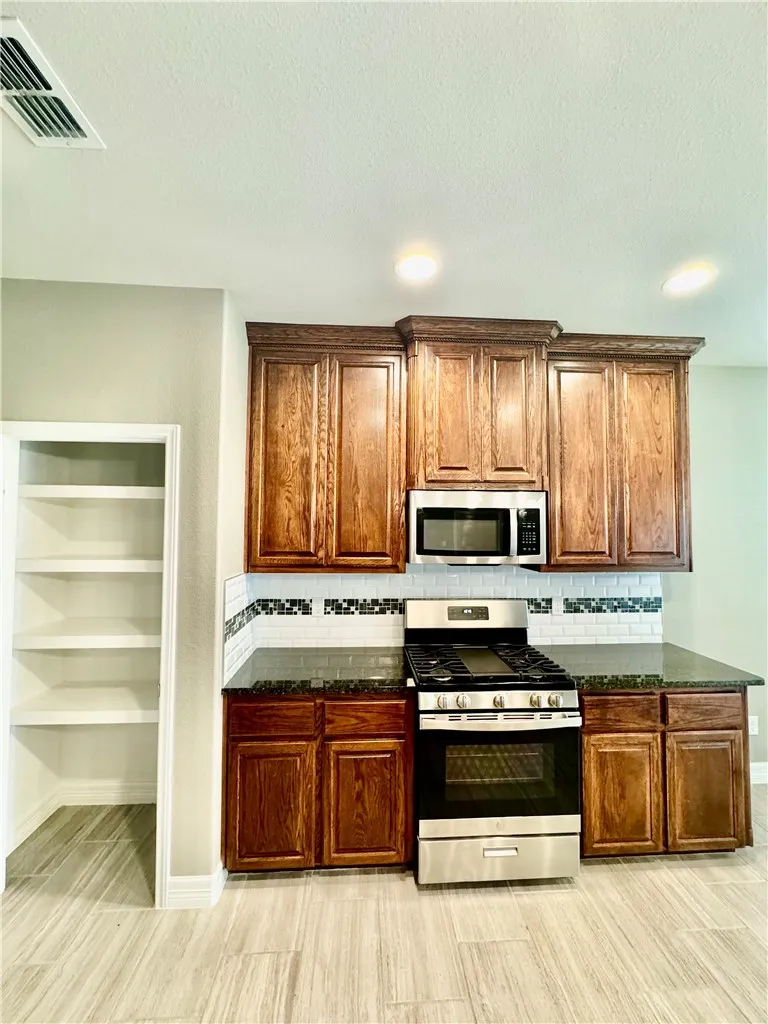 7506 Granite Drive Corpus Christi, TX 78414