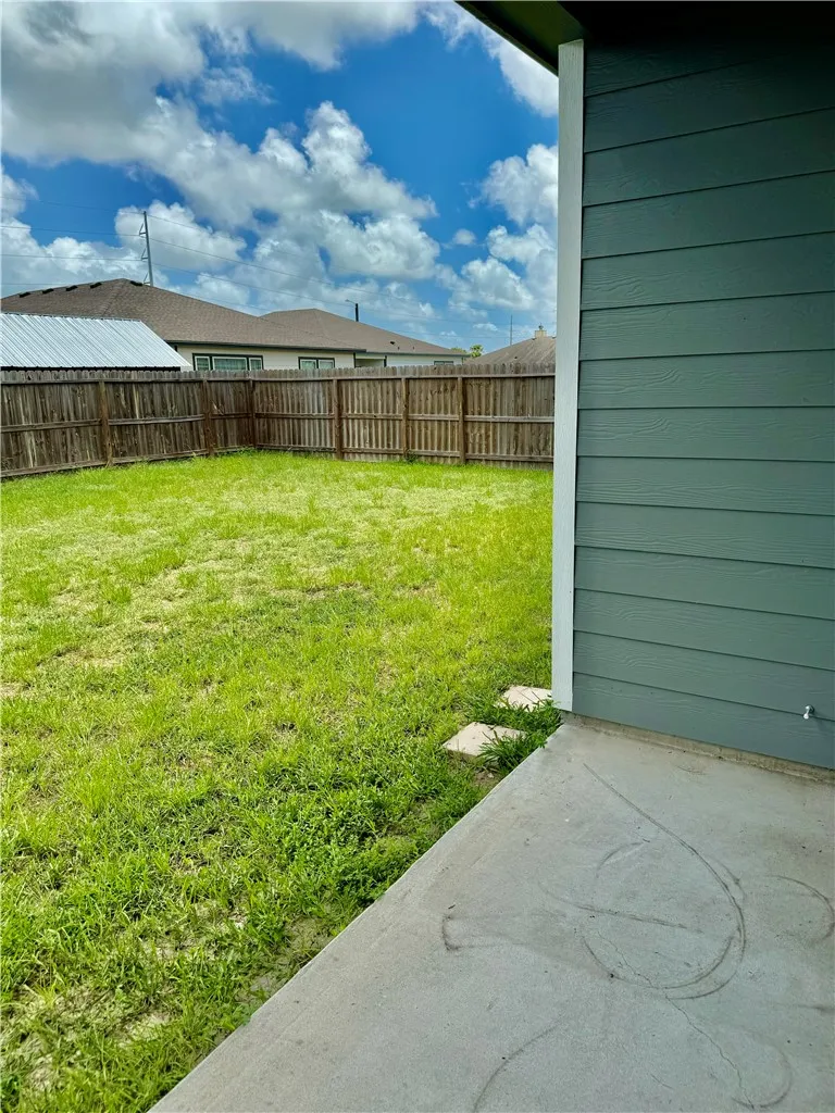 7506 Granite Drive Corpus Christi, TX 78414